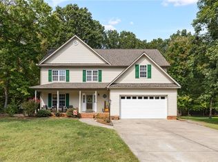 6679 Valleyoak Dr, Clemmons, NC 27012