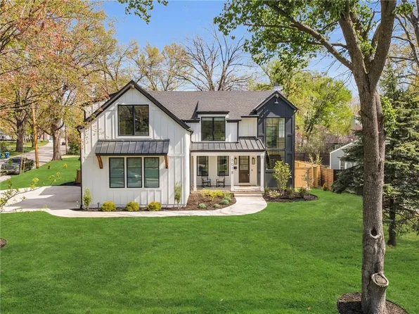 5018 W 71st Ter, Prairie Village, KS 66208