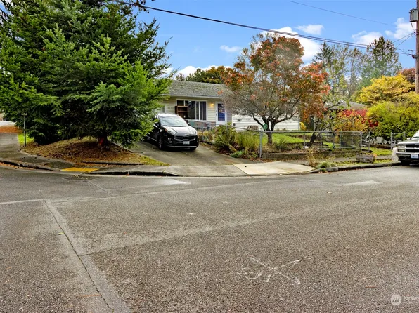 20913 59th Pl W, Lynnwood, WA 98036