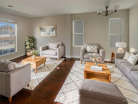 2nd image of 6210 Shadowbrook Dr