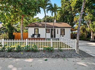 713 NE 17th Rd, Fort Lauderdale, FL 33304