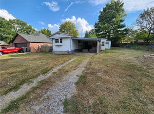 517 E Velma Ave, Springdale, AR 72764