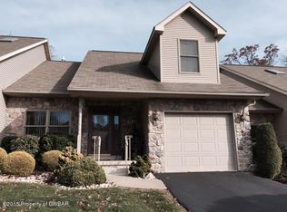 1027 S Appian Way, Hazle Township, PA 18202