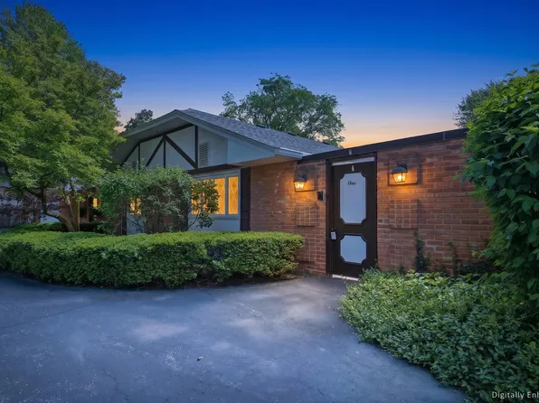 1 Carlisle On Duxbury #1, Rolling Meadows, IL 60008
