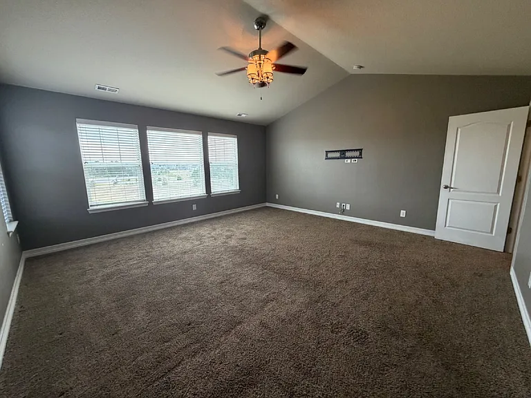 8229 S Country Club Pkwy — Photo 12