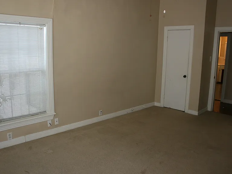 502 Pearl St #1 — Photo 14