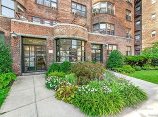 98-120 Queens Blvd #5D, Forest Hills, NY