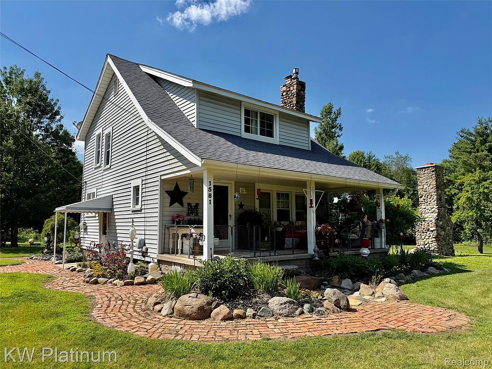 1st image of 1581 Emerson Rd