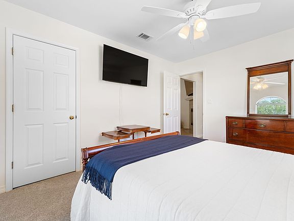 3rd image of 5024 Chandelle Dr #2 & 3