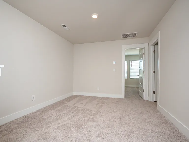 69 Galley Ln — Photo 11