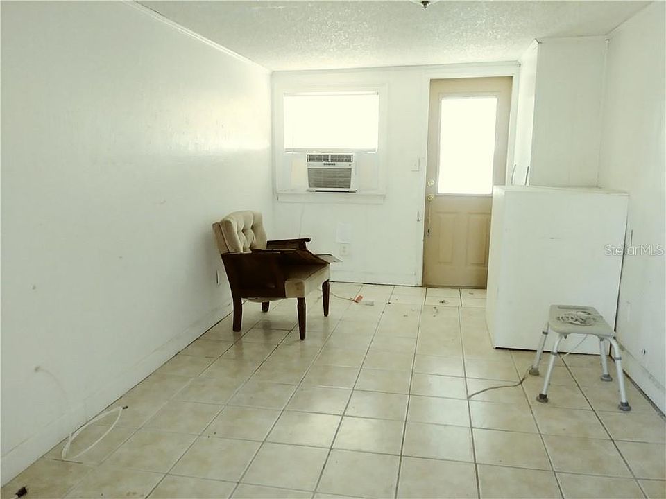 2nd image of 2218 51st St S