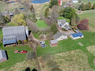 851 Steinbach Rd, Chelsea, MI 48118