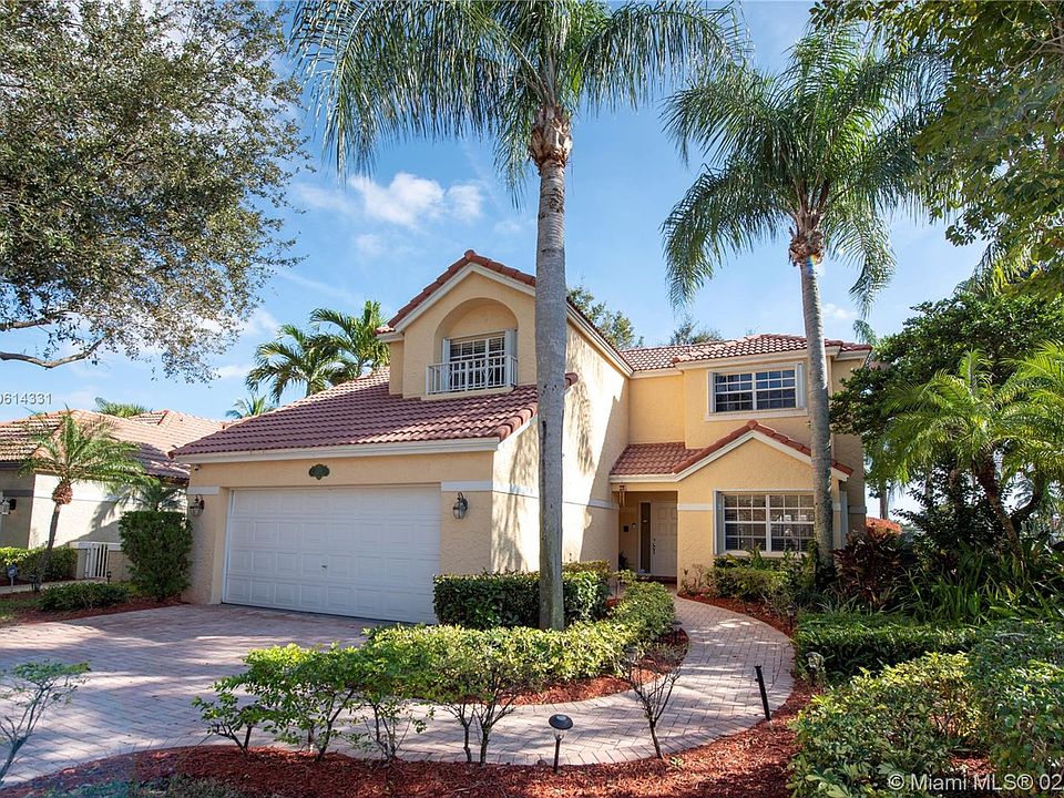 1st image of 2614 Oak Park Cir
