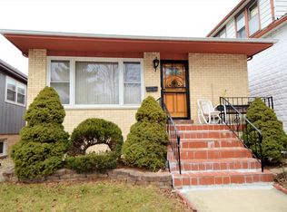 7316 W 61st St, Summit, IL 60501