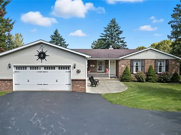 2791 Bullis Rd, Elma, NY 14059