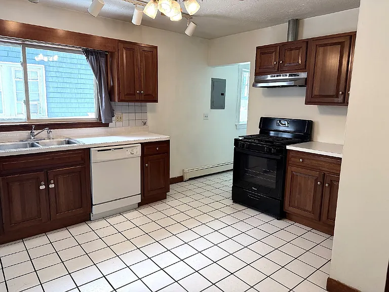234 Brook Rd #1 — Photo 24