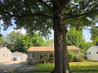 867 Oak St, Elyria, OH 44035