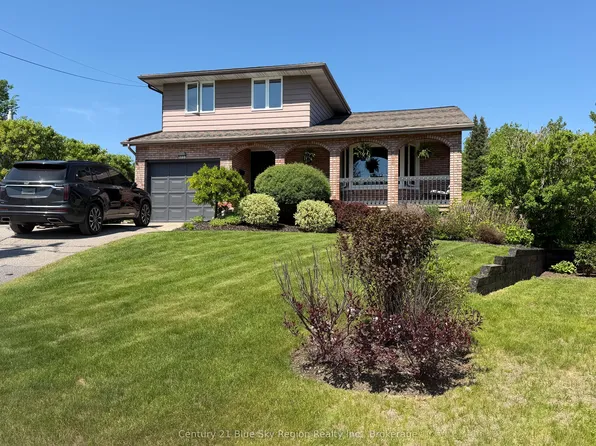 790 Laurentian Ave, North Bay, ON P1B 7V2