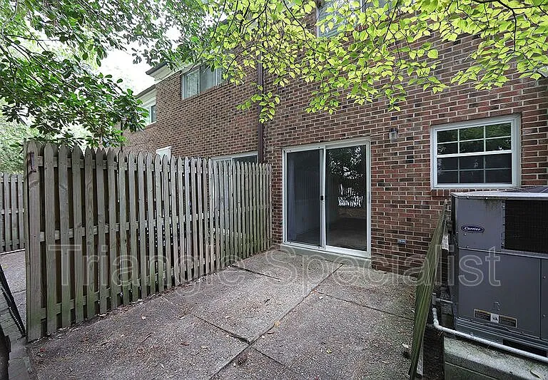 3719 Jamestown Cir — Photo 12