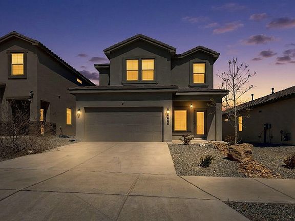 5th image of 889 Tazanita Loop SE