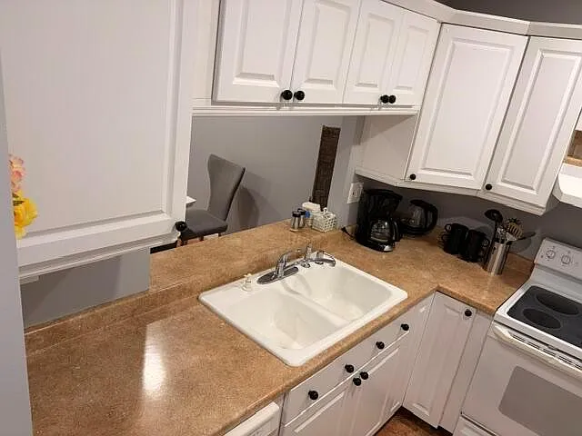 5103 NW 35th St #401 — Photo 39