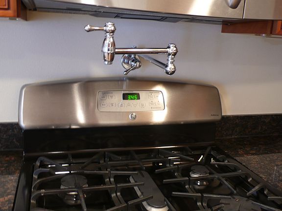 Gas Range with Water Pot Filler