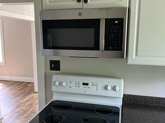 5th image of 313 Brookletts Ave APT B