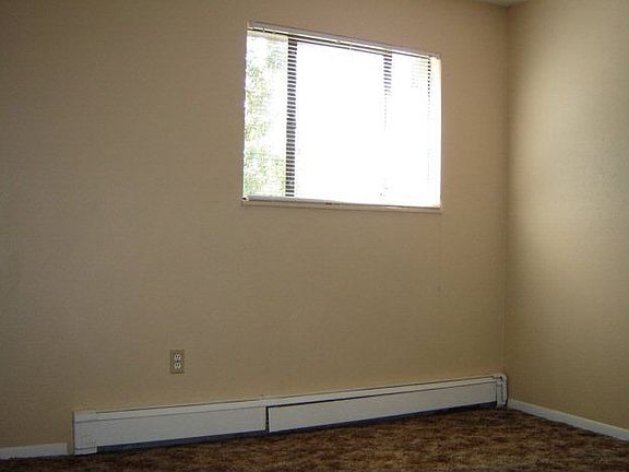 5th image of 3916 Devonshire Ln