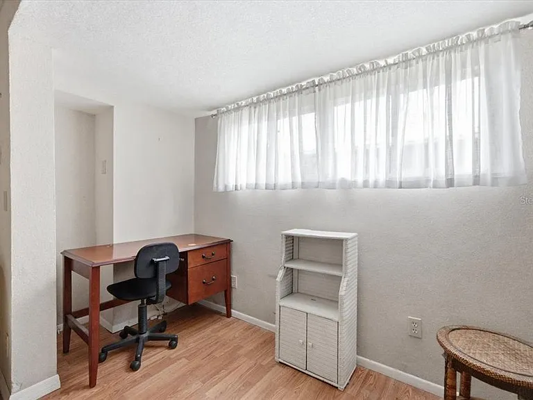 7505 Fairlane Ave — Photo 35