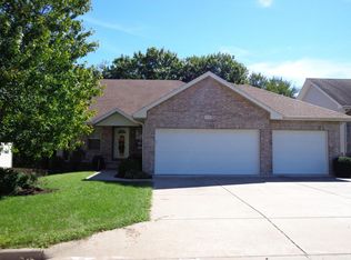 1968 W High Point St, Springfield, MO 65810