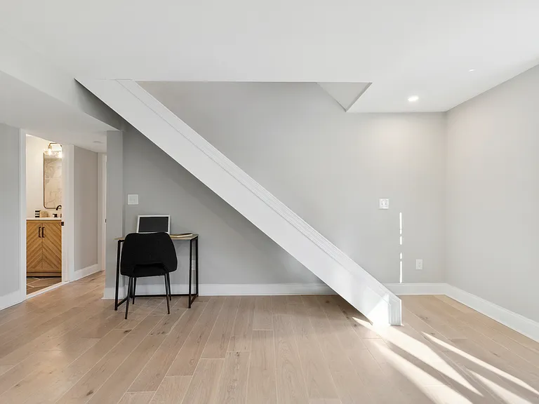 405 Meadowhurst Ln — Photo 41