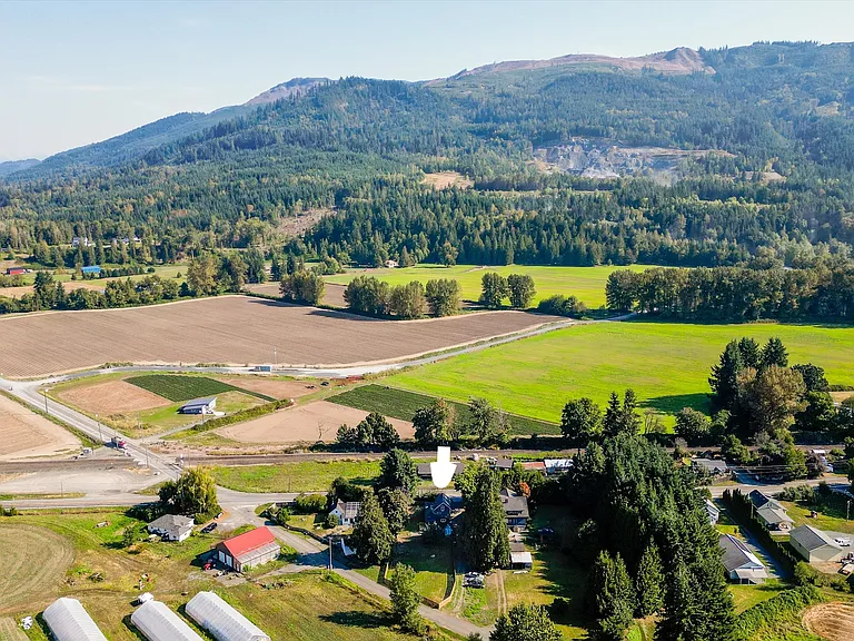 Beautiful views of Sumas Mountain, such a serene place.