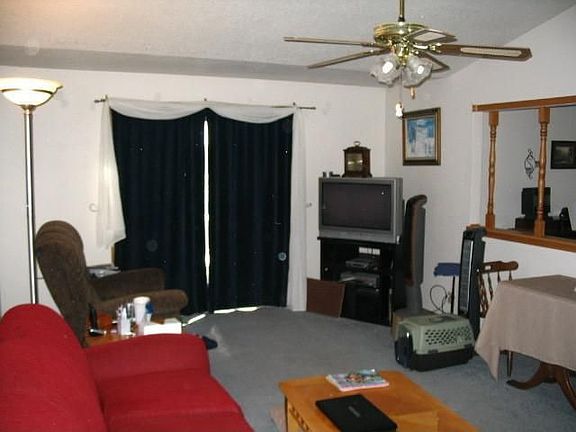 3rd image of 617 Wellington Dr #619
