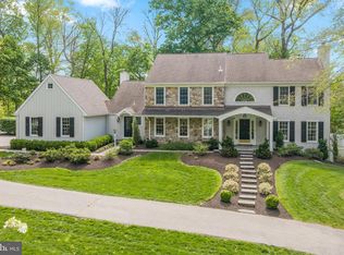725 S Roberts Rd, Bryn Mawr, PA 19010