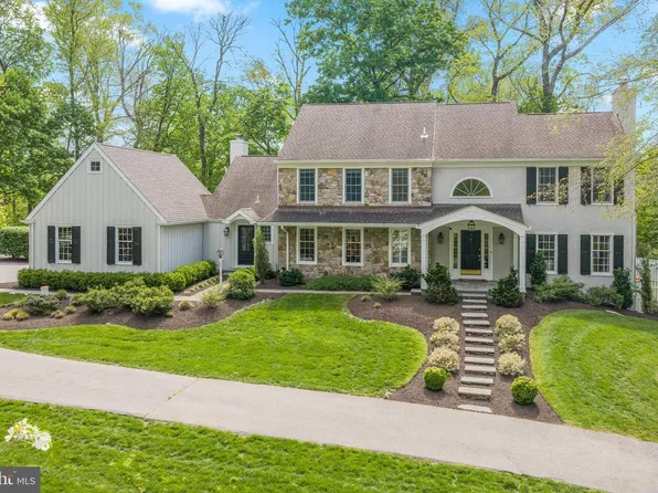 725 S Roberts Rd, Bryn Mawr, PA 19010