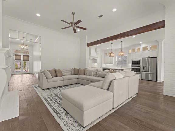 4th image of 1954 Sugar Cane Ln