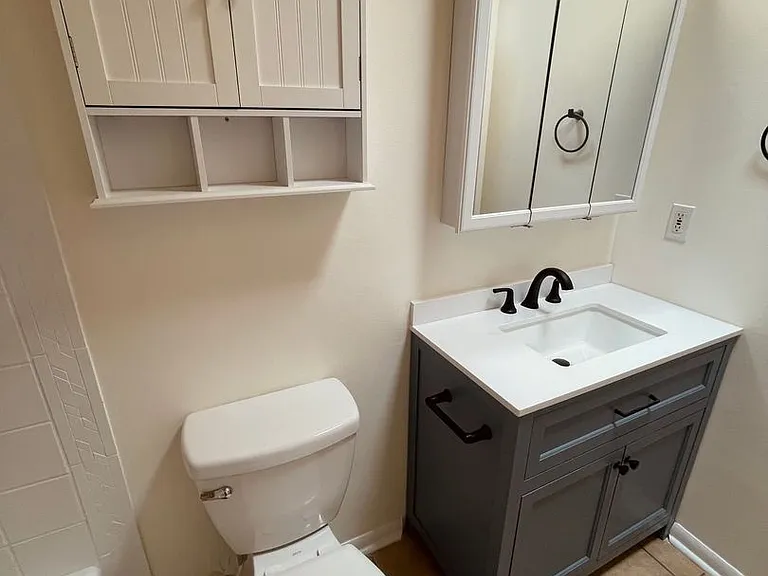 1428 Vassar Dr NE — Photo 14