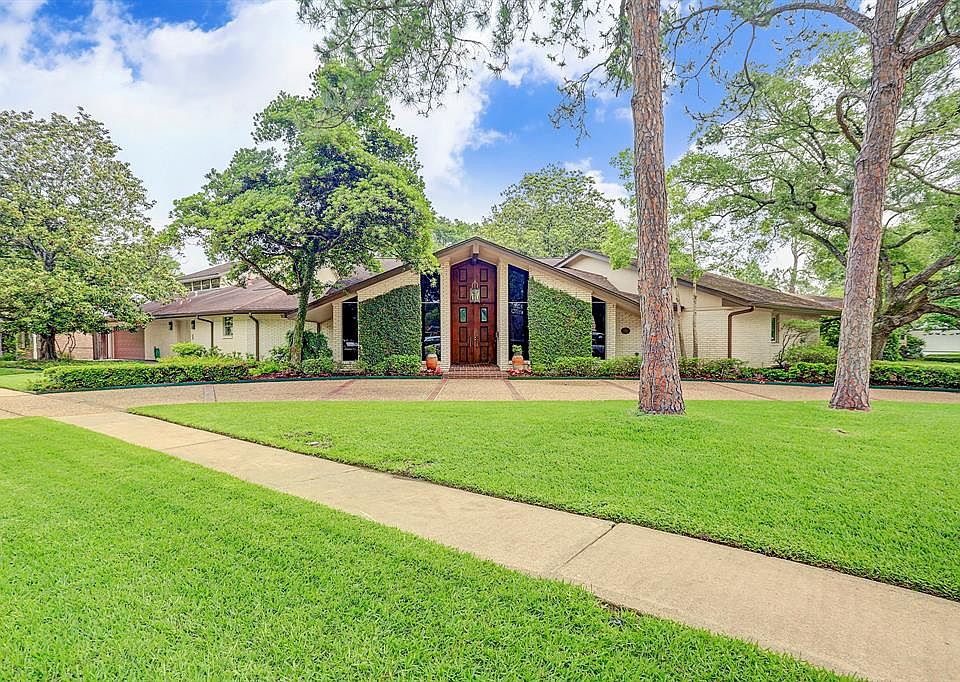 2nd image of 5118 Yarwell Dr