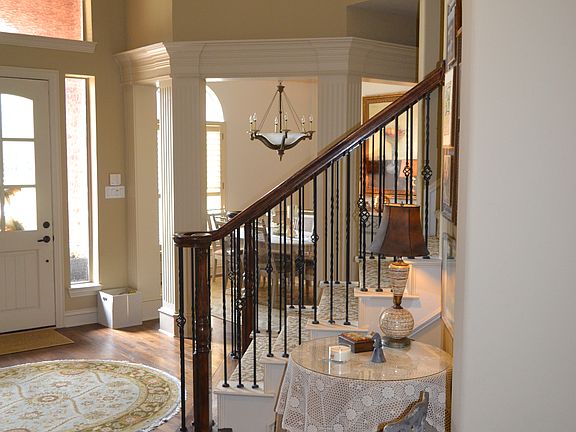 Family looking to Foyer