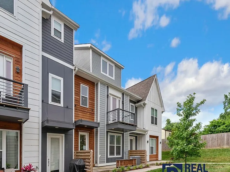 700 James Ave #18 — Photo 23