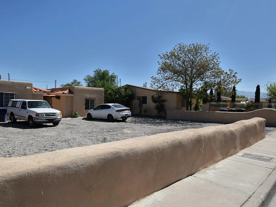 Large, Updated 1 Bedroom in the North Valley With Large Yard