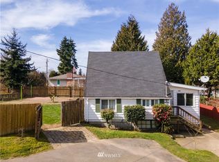 3522 S 200th St, Seattle, WA 98198