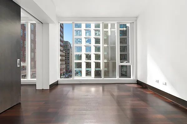 Rented by Extell Marketing Group LLC | media 24