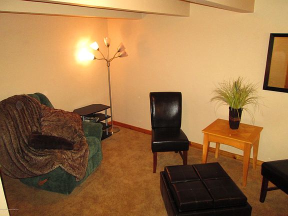 5th image of 755 E Hansen Ave