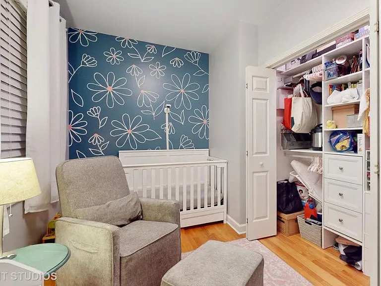 2855 N Damen Ave #2 — Photo 11