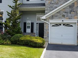 6 Harbor Bay Cir, Laurence Harbor, NJ 08879