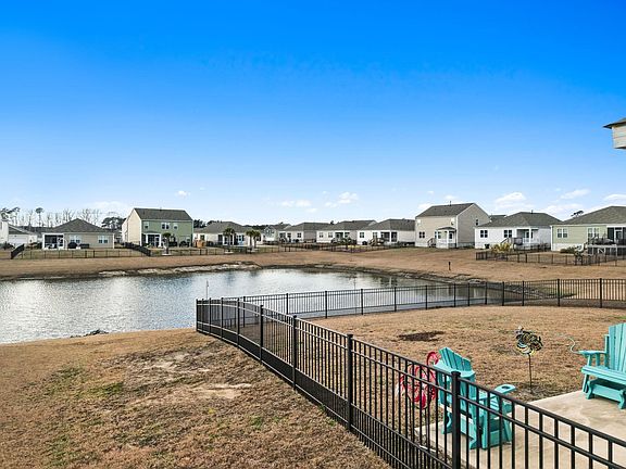 2nd image of 955 Irving Dr.