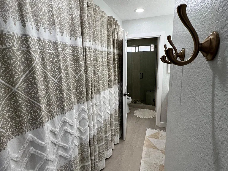 7428 Altiva Pl — Photo 12
