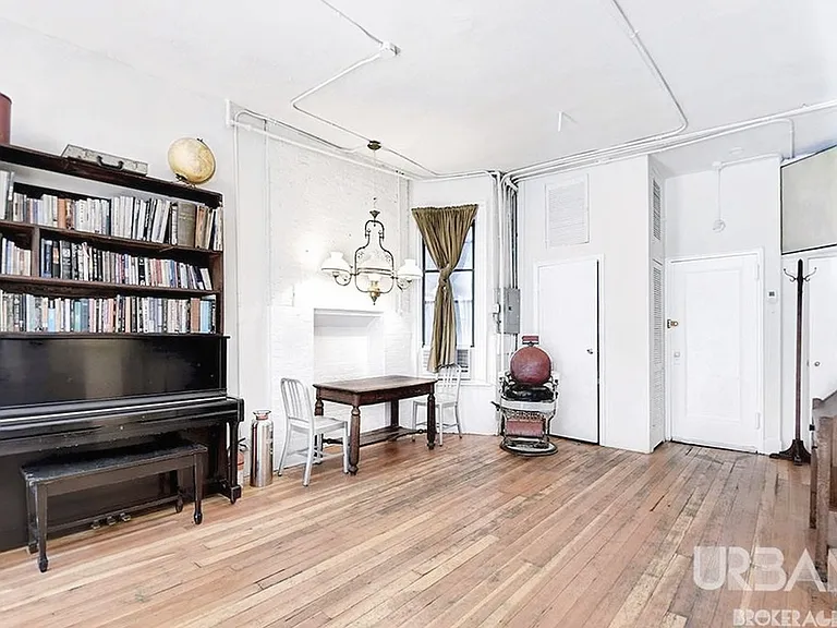 247 Grand St #2R — Photo 5