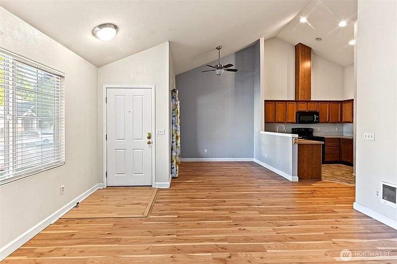 5th image of 6609 Indiana Street SE